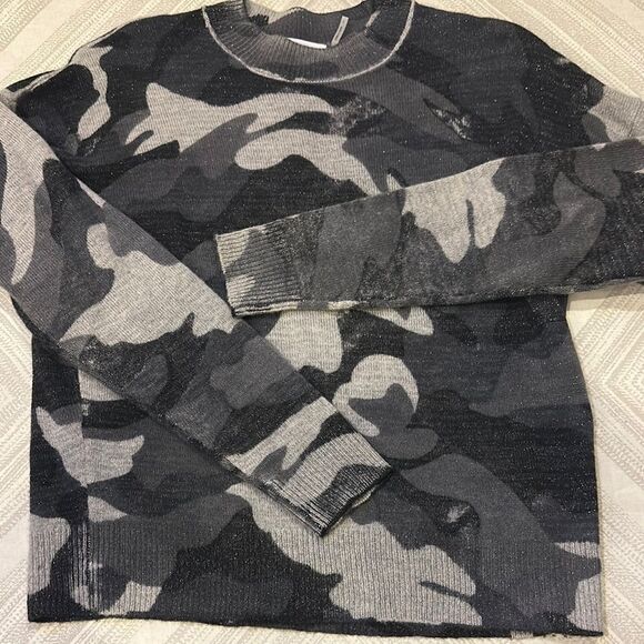 27 Miles Women's Gray & Metallic Camouflage Cashmere Sweater - Size S - Picture 1 of 6